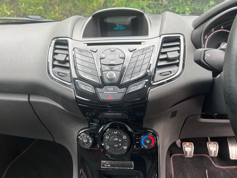 FORD FIESTA